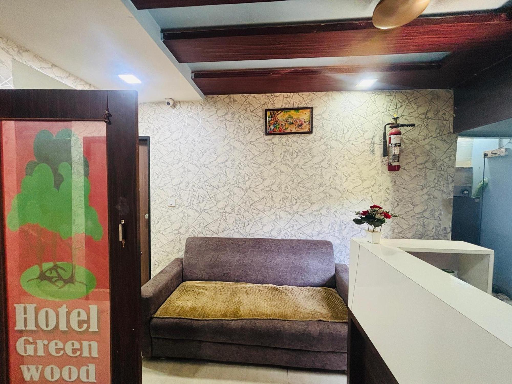 Hotel Greenwood Ahmedabad Exterior photo