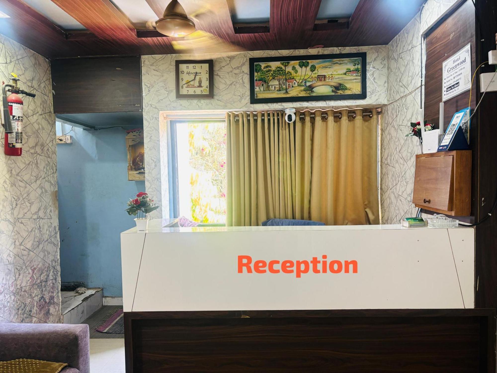 Hotel Greenwood Ahmedabad Exterior photo